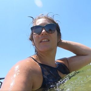 Meet your Posher, Cara